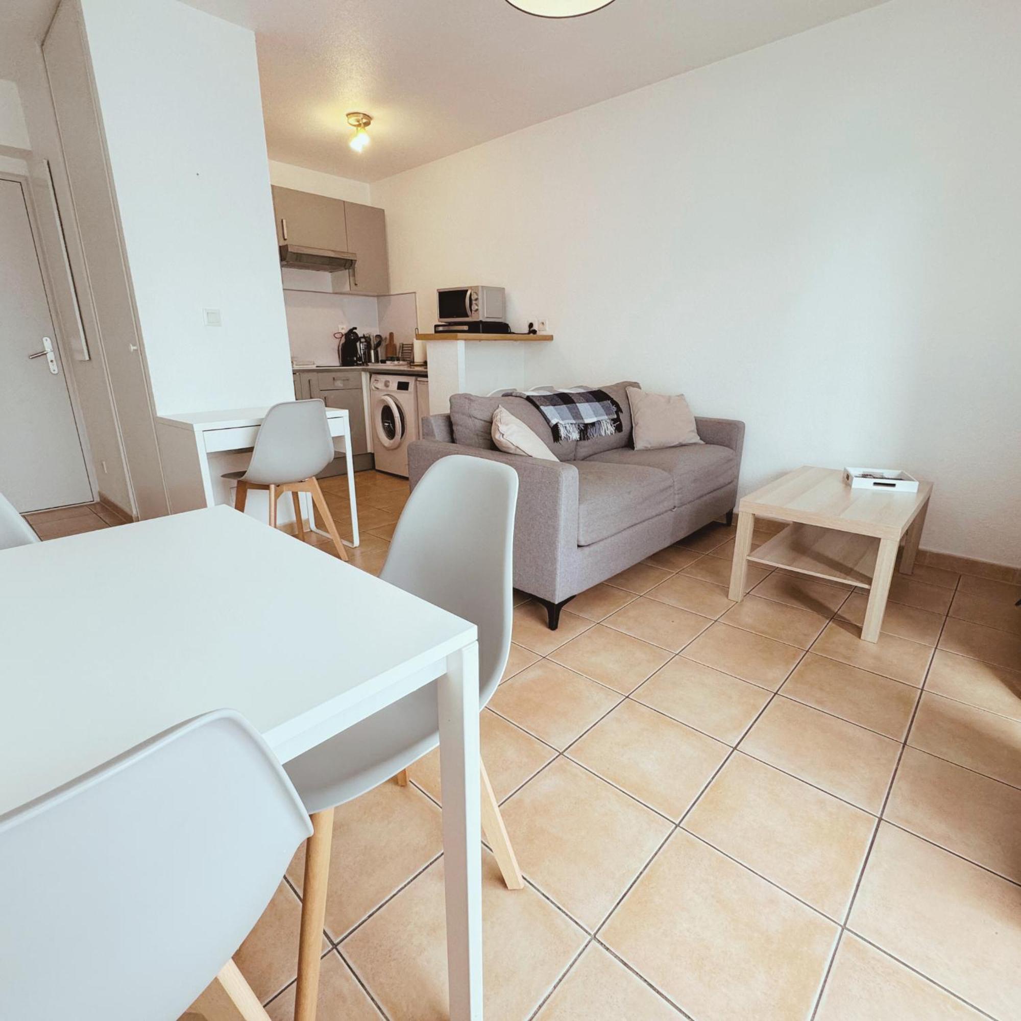 Appartement Residence Prive Avec Parking Wifi Clim Piscine Avignon Bagian luar foto