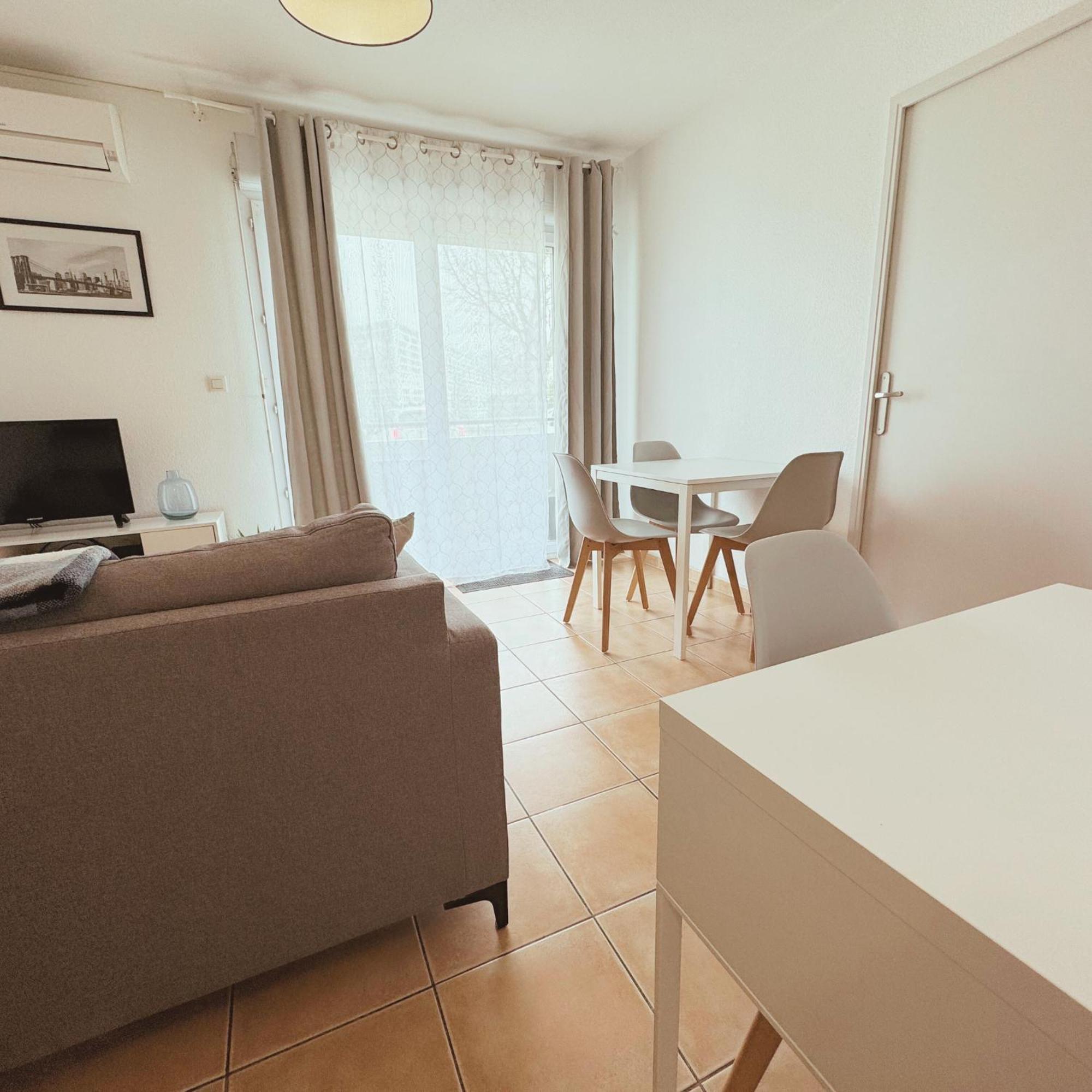 Appartement Residence Prive Avec Parking Wifi Clim Piscine Avignon Bagian luar foto