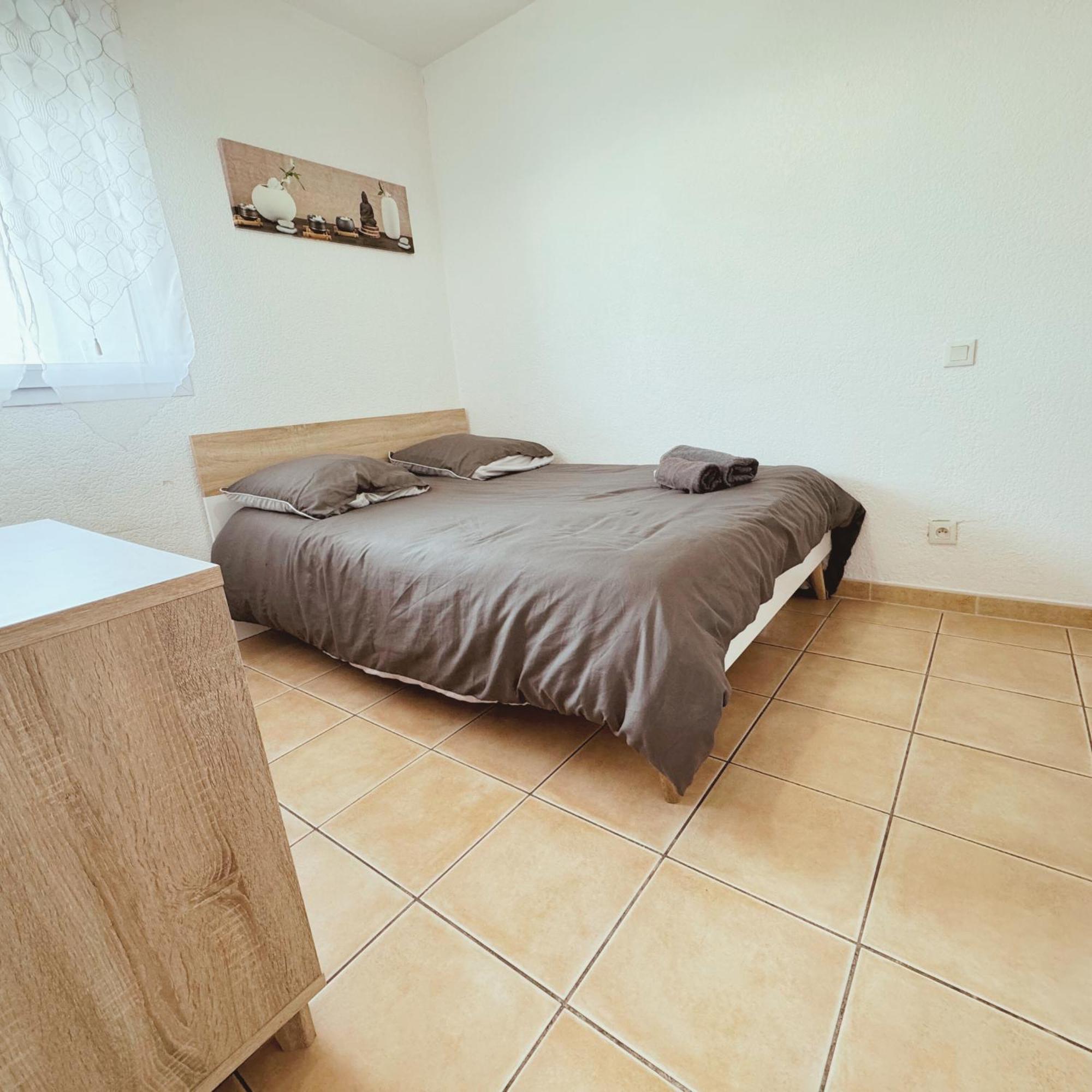 Appartement Residence Prive Avec Parking Wifi Clim Piscine Avignon Bagian luar foto