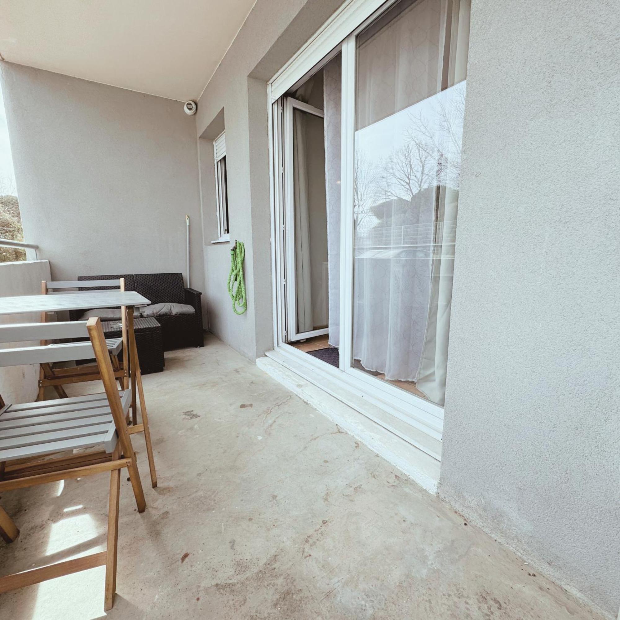 Appartement Residence Prive Avec Parking Wifi Clim Piscine Avignon Bagian luar foto
