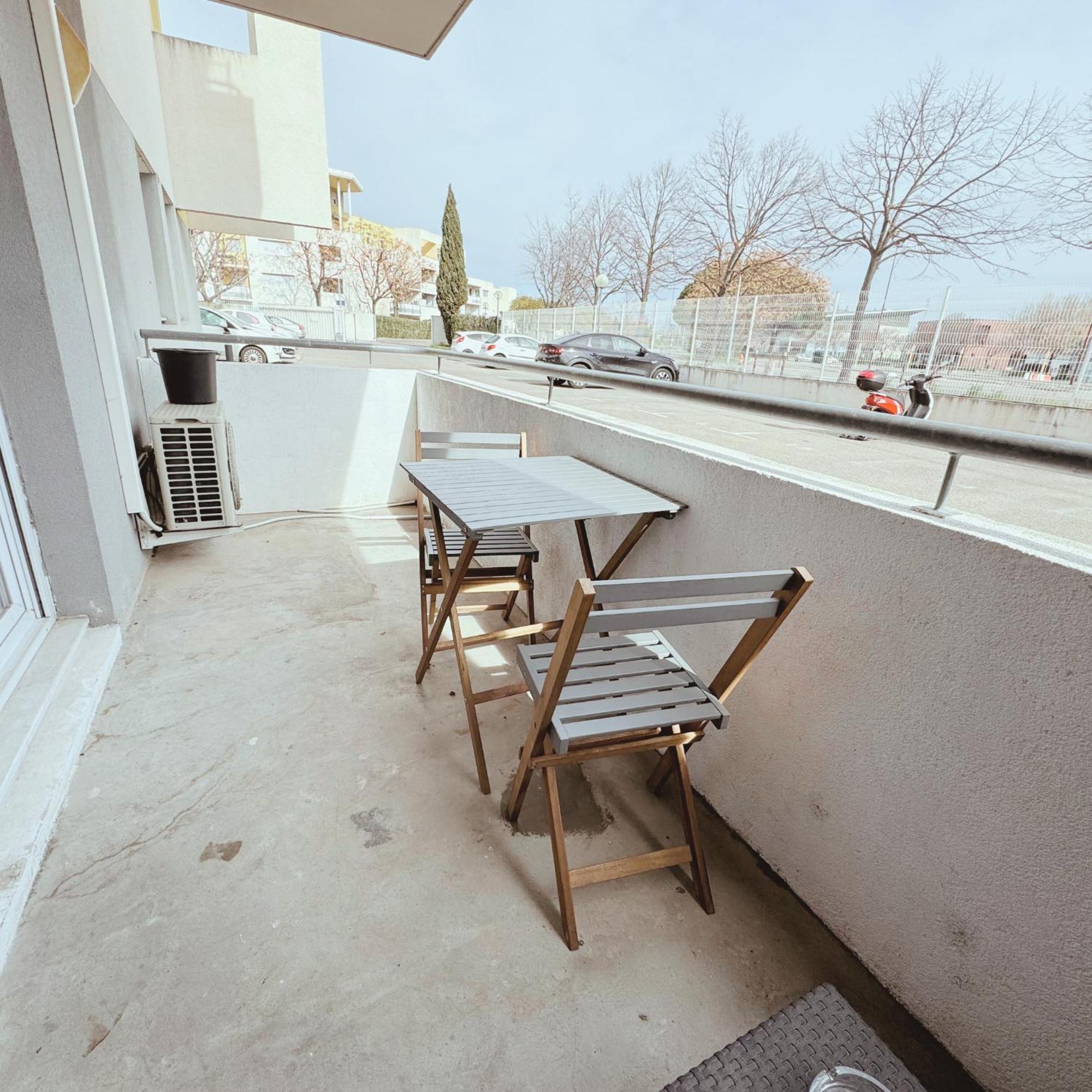Appartement Residence Prive Avec Parking Wifi Clim Piscine Avignon Bagian luar foto